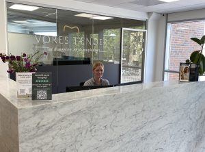 I hjertet af Lyngby finder du VORES TÆNDER moderne klinikker på Lyngby Hovedgade og på Jernbanepladsen. Læs mere her...